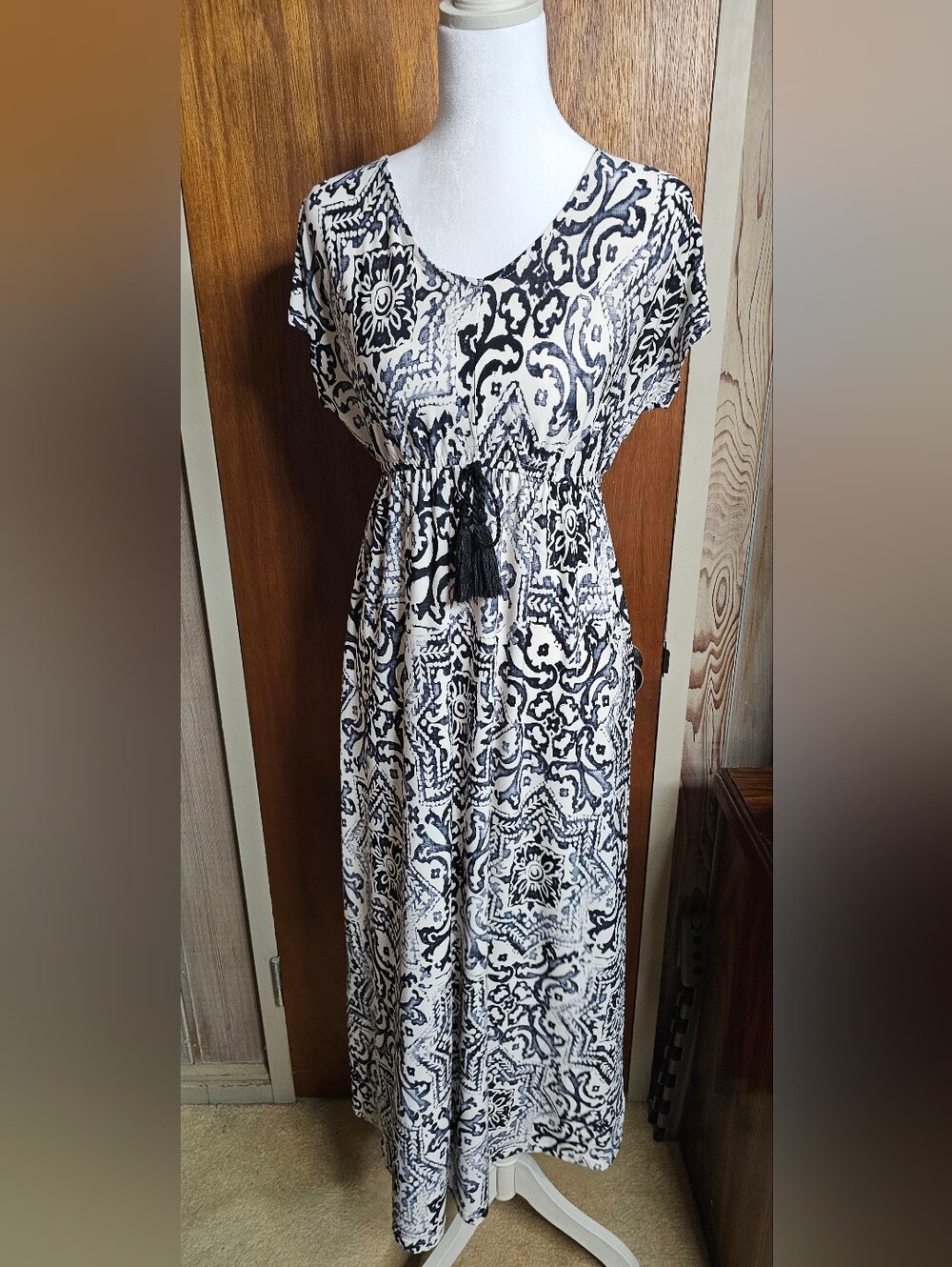 Style & Co. Black and White Printed Maxi Dress with Tassel Tie SP Petite